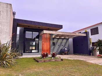 house em Avenida Diamante, Rainha do Mar - Xangri-Lá - RS