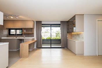 apartment em Rua Acre, Água Verde - Curitiba - PR