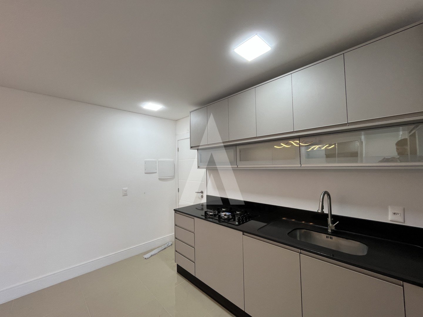 COZINHA COM ARM�RIOS