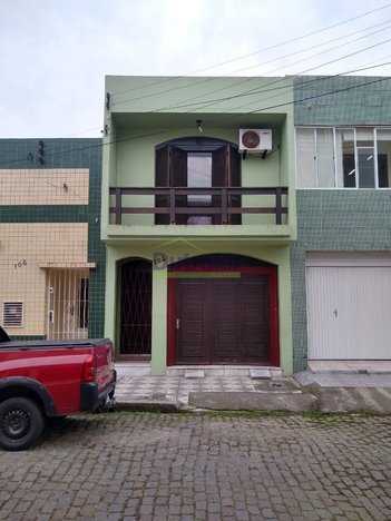 house em Rua General Vitorino, Centro - Rio Grande - RS