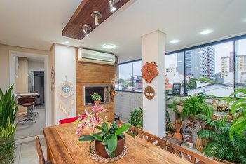 apartment em Rua Líbero Badaró, Passo da Areia - Porto Alegre - RS