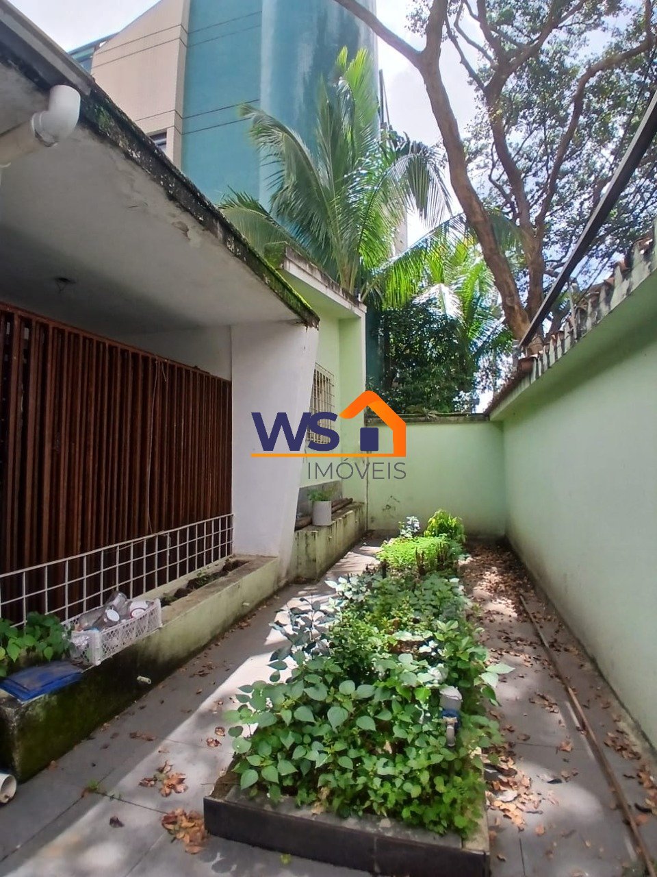Casa com 6 quartos — Prado, Belo Horizonte