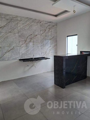 house em Alameda Antonio Cláudio Ricardo Souza, Jardim Holanda - Uberlândia - MG