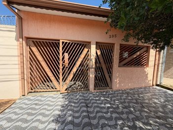 house em Rua Cristina Delarolle Camargo, Jardim Rosa Garcia - Tatuí - SP