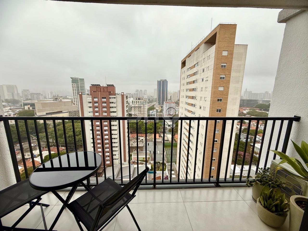 VARANDA COM VISTA PANORAMICA