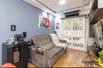 apartment em Rua Jataí, Cristal - Porto Alegre - RS