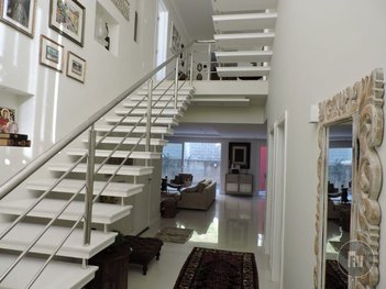 house em Rua Cruz e Souza, Praia dos Amores - Balneário Camboriú - SC