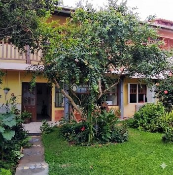 house em Servidão Osvaldo da Rocha Pires, Sambaqui - Florianópolis - SC