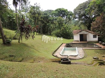 agricultural em Avenida Penedo, Penedo - Itatiaia - RJ
