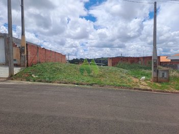 land_lot em Rua João Marigonda, Lívia II - Botucatu - SP