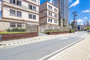 apartment em Avenida República Argentina, Água Verde - Curitiba - PR