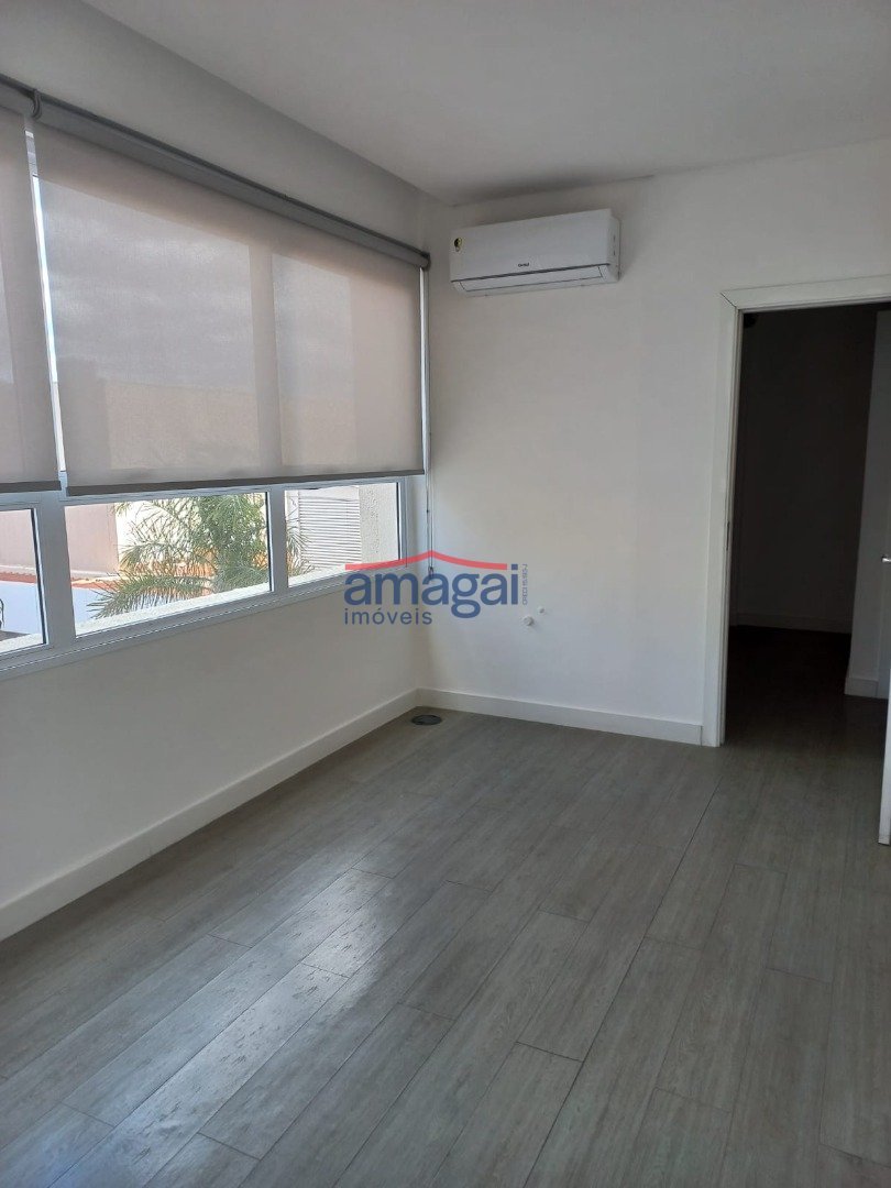 WhatsApp Image 2025-10-04 at 12.25