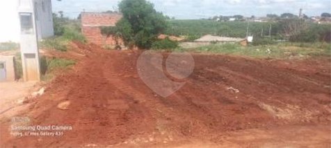 land_lot em Rua Alfredo Gonçalves D'Abril, Jardim Ivone - Bauru - SP