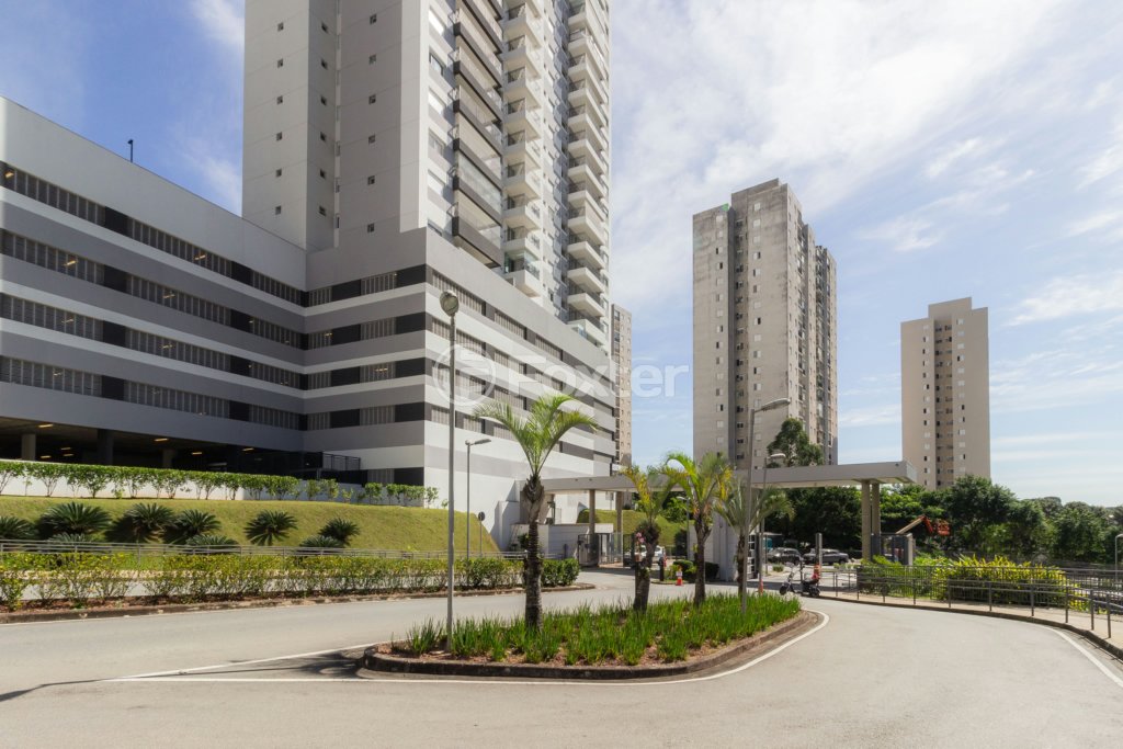 02-INFRA-869852 .jpg