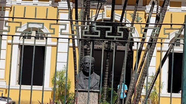 Cômodo Condomínio