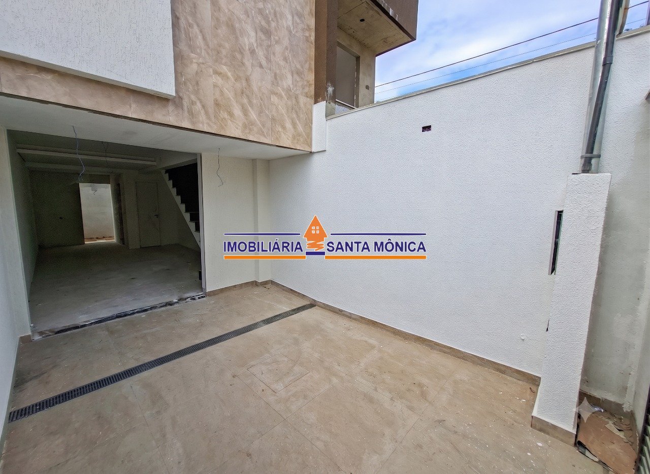 Casa com 2 quartos — Santa Amélia, Belo Horizonte