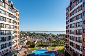 apartment em Rua Doutor Mário Totta, Tristeza - Porto Alegre - RS