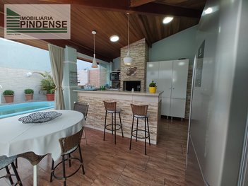 house em Rua Governador Pedro de Toledo, Parque São Domingos - Pindamonhangaba - SP