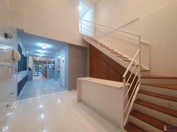 business em Rua Doutor Renato Paes de Barros, Itaim Bibi - São Paulo - SP