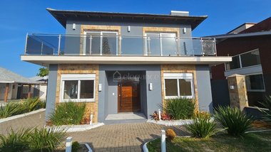 house em Rua Begônias, Rainha do Mar - Xangri-Lá - RS