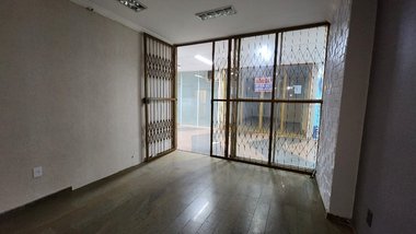 business em SHN Quadra 2 Bloco J, Asa Norte - Brasília - DF