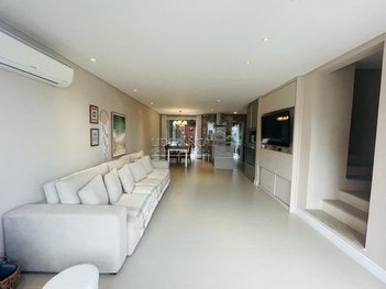 house em Rua Isid Dutra, Sambaqui - Florianópolis - SC