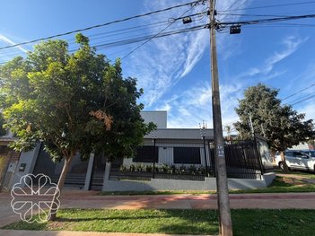 house em Rua Lázaro Benedito Carnielli, Jardim Canadá - Maringá - PR