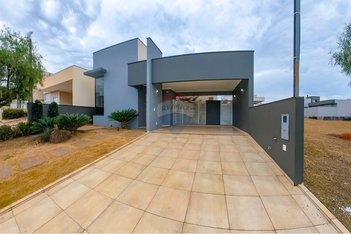 house em Rua Vereador Laurindo Bonini, Jardim Terras de Carolina - Araras - SP