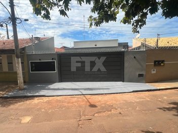 house em Avenida Marginal Bálsamo, Núcleo Habitacional Universitárias - Campo Grande - MS