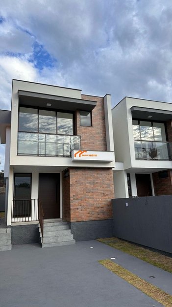 house em Rua Manoel Marques Júnior, Serraria - São José - SC