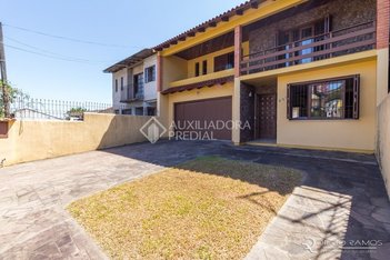 house em Avenida Ipê, Vila Jardim - Porto Alegre - RS