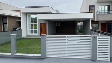 house em Rua Claudio Capistrano Lima de Oliveira, Forquilhas - São José - SC