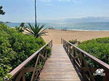 house em Avenida Rodesindo Pavan, Praia do Estaleiro - Balneário Camboriú - SC