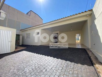 house em Rua Delmira Cândida Rodrigues da Cunha, Santa Mônica - Uberlândia - MG