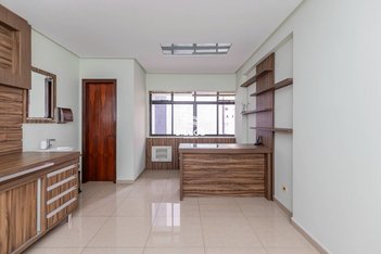 office em Padre Anchieta, Bigorrilho - Curitiba - PR
