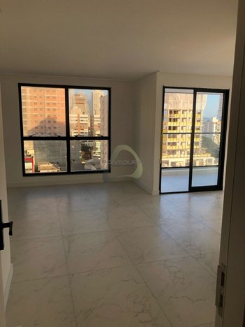 apartment em Rua 246, Meia Praia - Itapema - SC