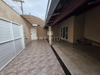 house em Rua Julio Borges Santana, Presidente Roosevelt - Uberlândia - MG