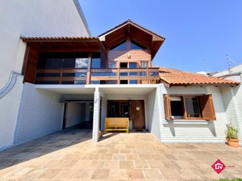 house em Rua Antônio Ártico, Centro - Caxias do Sul - RS