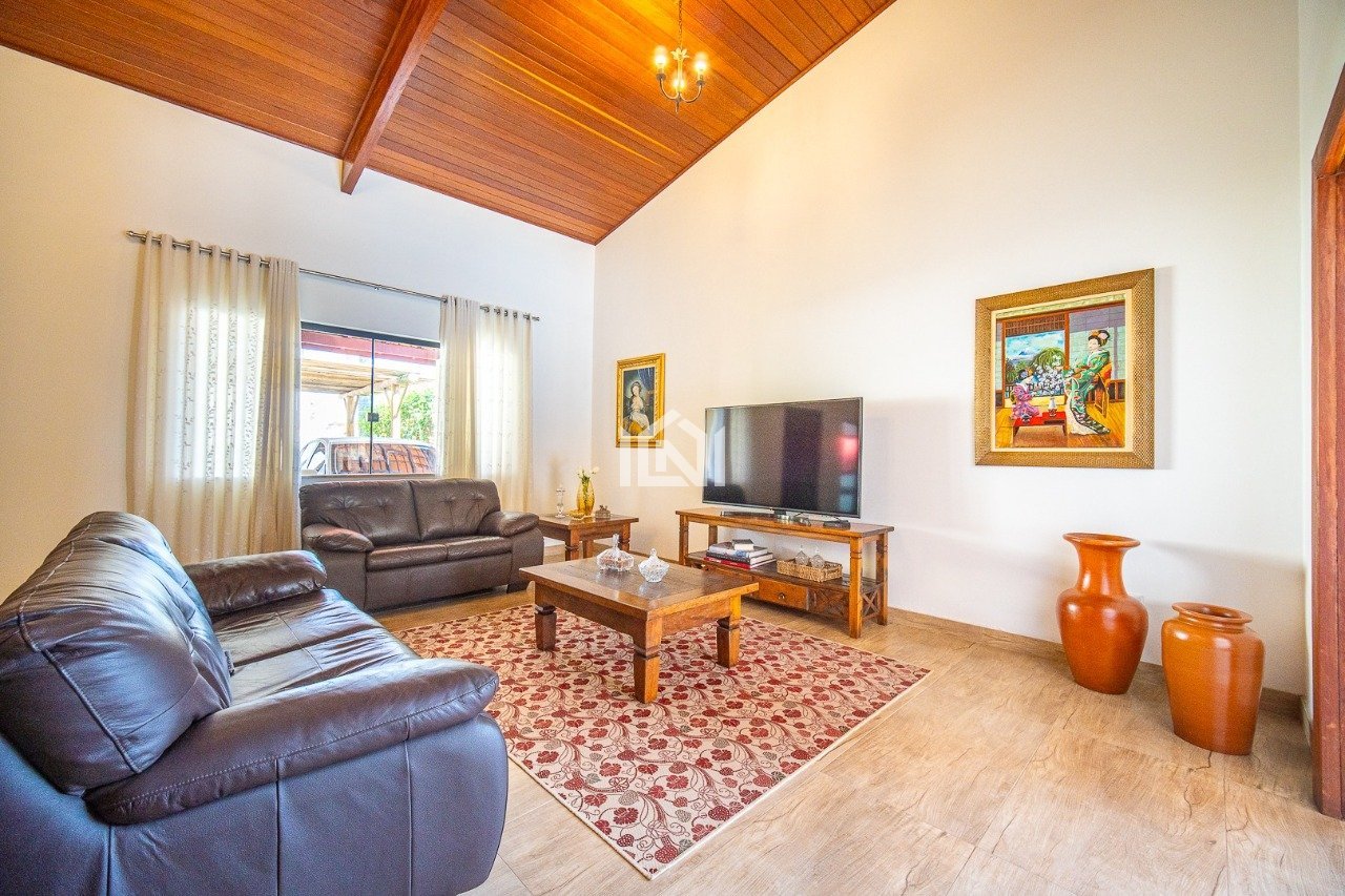 casa a venda no condominio haras bela vista - sala de tv