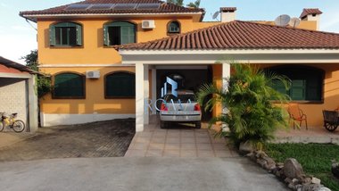 house em Avenida Primeira, Diácono João Luiz Pozzobon - Santa Maria - RS