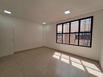office em Rua José de Oliveira, Chácaras Silvania - Valinhos - SP