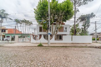 house em Rua dos Guenoas, Guarujá - Porto Alegre - RS