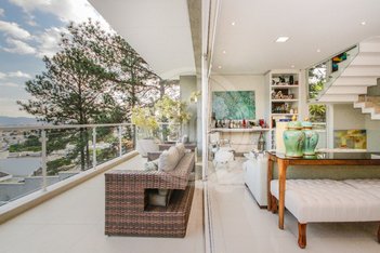 house em Avenida Bom Pastor, Alphaville - Santana de Parnaíba - SP