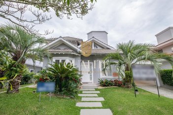 house em Rua das Piraúnas, Jurerê Internacional - Florianópolis - SC