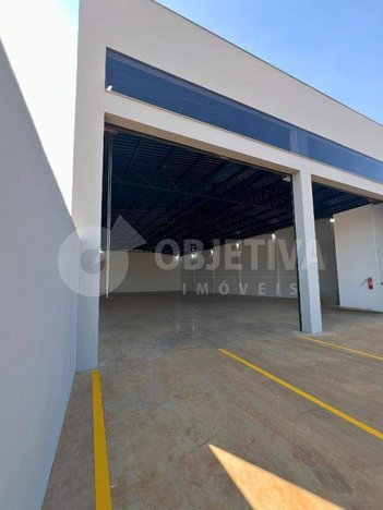 industrial em Avenida Dom Estevão Cardoso de Avelar, Grand Ville - Uberlândia - MG