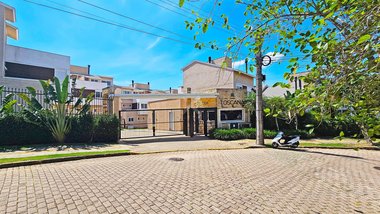 house em Rua Paulo Madureira Coelho, Morro Santana - Porto Alegre - RS