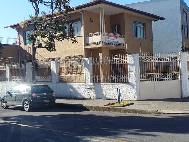 Casa com 4 quartos — Itapoã, Belo Horizonte