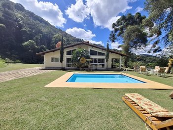 agricultural em Estrada Santa Rita, Colônia Alpina - Teresópolis - RJ