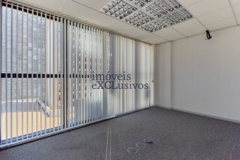 office em Rua Emiliano Perneta, Centro - Curitiba - PR