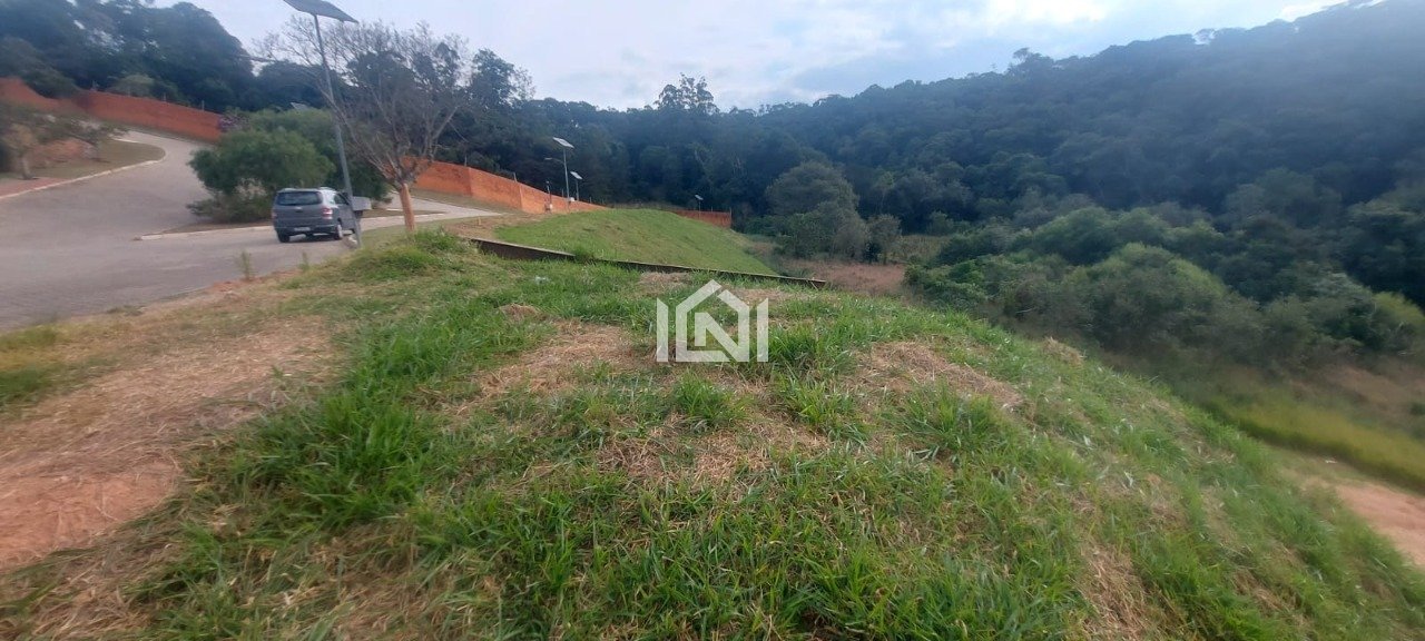 terreno a venda no vila da mata em sao roque - lateral